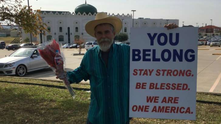 Texas Man Gives Heart-felt Message to Muslims